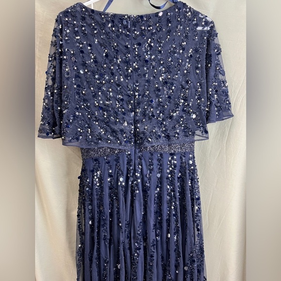 MAC DUGGAL 93784 NWT Embellished V-neck Column Gown - Picture 8 of 10